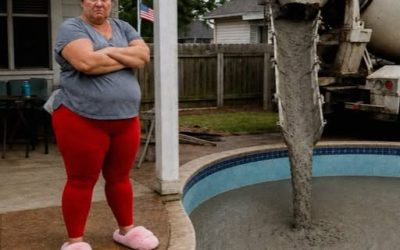 Mi vecina llenó mi piscina de cemento porque mis hijos eran “demasiado ruidosos”; nunca esperó lo que sucedió después.