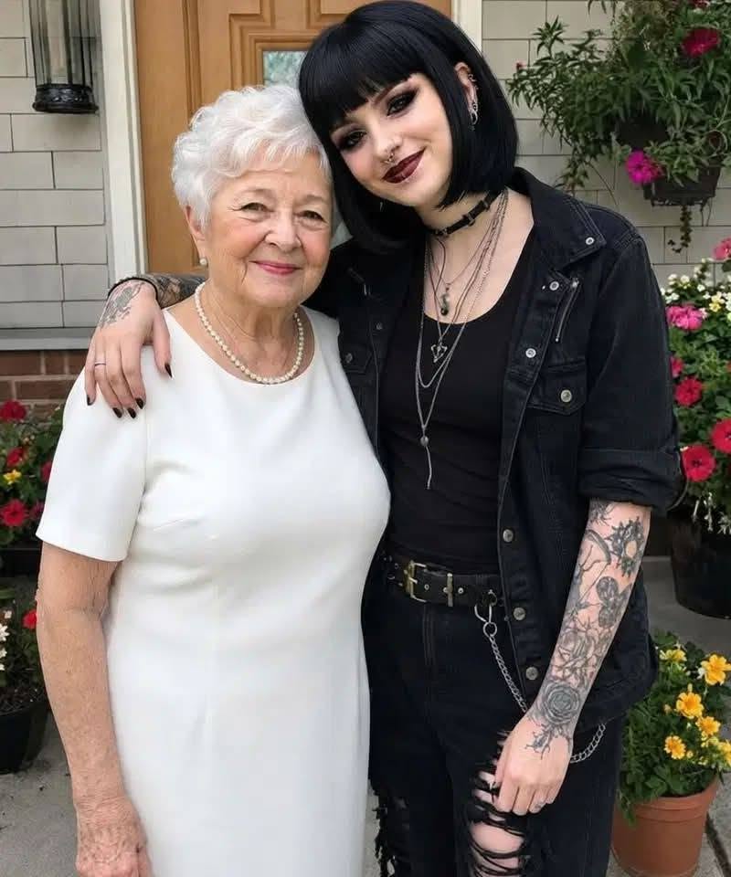 Una chica gótica comenzó a visitar a mi madre de 73 años todos los sábados. Después del funeral de mi madre, la chica me entregó una llave y dijo: «Tu madre me dijo que te diera esto solo después de que muriera».